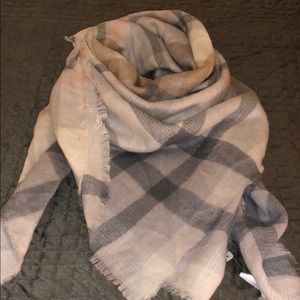 NWT Oversized Blanket Scarf